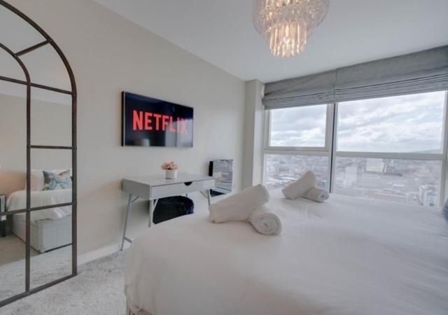 Tallest Building In The City Centre Sleeps 5 Incredible City Mountain And Lagan Views Belfast Exterior foto